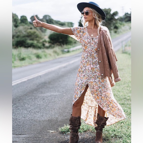 BAREFOOT BLONDE High low bohemian flowy dress - Picture 2 of 11